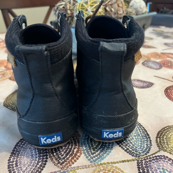 Keds sneaker boot. Super cute! Size 10. Leather laces - Picture 6 of 7
